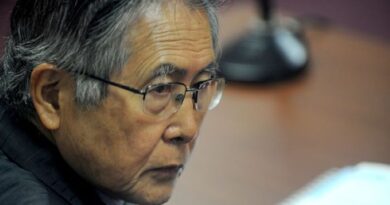 ALBERTO FUJIMORI: GOBIERNO OFICIALIZA DECLARATORIA DE 3 DÍAS DE DUELO NACIONAL