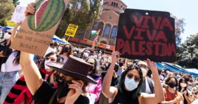UCLA: LOS ESTUDIANTES PROTESTAN POR GAZA COMO ANTAÑO LO HICIERON POR VIETNAM