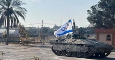 EJÉRCITO ISRAELÍ TOMA CONTROL DEL LADO PALESTINO EN RAFAH