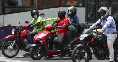 EJECUTIVO: Evalúan restringir circulación de motocicletas con dos pasajeros en zonas en estado de emergencia