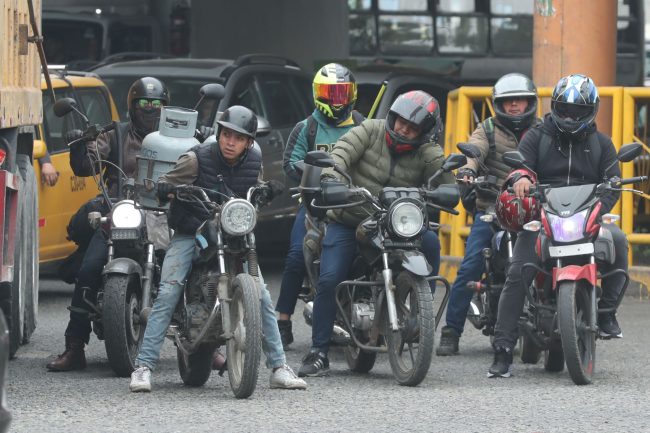 CONGRESO: CAMBIAN LAS CARACTERÍSTICAS DE LA PLACAS QUE USAN LAS MOTOS – El  primer periódico digital del Perú – Guik