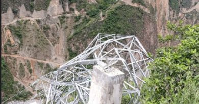 LA LIBERTAD: 17 trabajadores secuestrados y una torre de alta tensión destruida deja enfrentamiento entre mineros ilegales