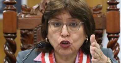 EN SUS TRECE: Fiscales Supremos ratifican que nombramiento de Espinoza como titular del MP sigue vigente