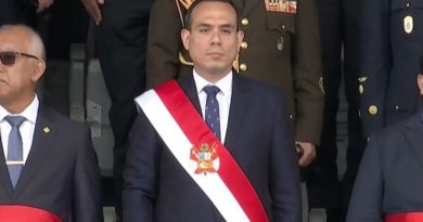 PRESIDENTE JERÍ: Es reconocido como jefe supremo de las FFAA y PNP