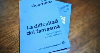 OPINIÓN/UNA CLASE MAESTRA DE CRÓNICA: COMENTARIO A «LA DIFICULTAD DEL FANTASMA»