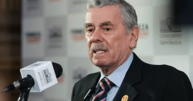 ROSPIGLIOSI: Denuncia persecución de algunos sectores del PJ contra militares y policías