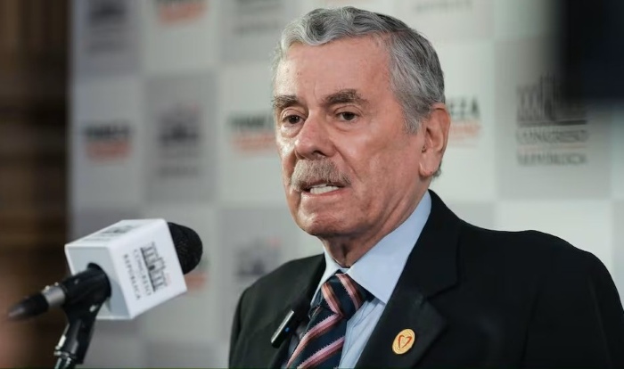 ROSPIGLIOSI: Denuncia persecución de algunos sectores del PJ contra militares y policías