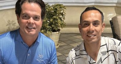 EMBAJADOR EEUU/ Navarro afirma  «para la estabilidad del país» debe asegurarse «que el presidente siga en funciones»