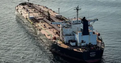 EE.UU: Permitirá la venta del petróleo ruso que se encuentra en el mar hasta el 11 de abril