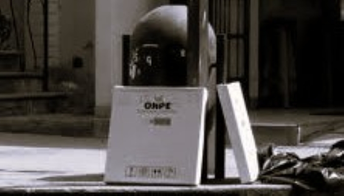 OPINIÓN/ La democracia herida