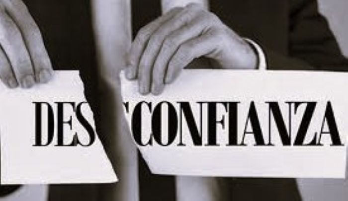 OPINIÓN/ Un país donde el cambio siempre queda pendiente