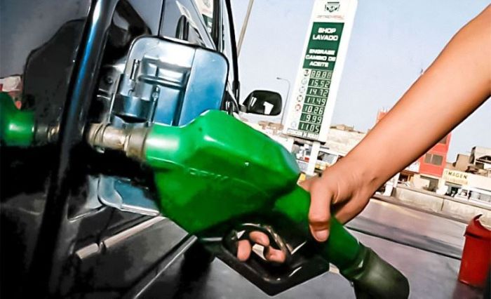 GOBIERNO: Prepara decreto para declarar en emergencia mercado de combustibles