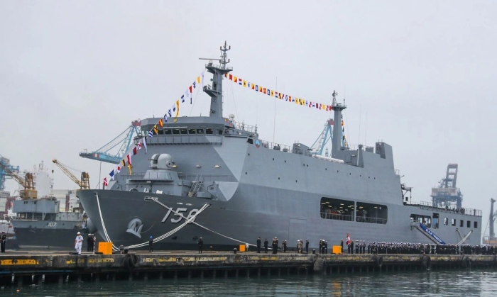 ROSPIGLIOSI: Resalta industria naval y capacidad operativa de la Marina de Guerra