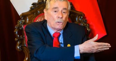 ROSPIGLIOSI: «Habría una decisión muy drástica» del Congreso si Balcázar indulta a Castillo