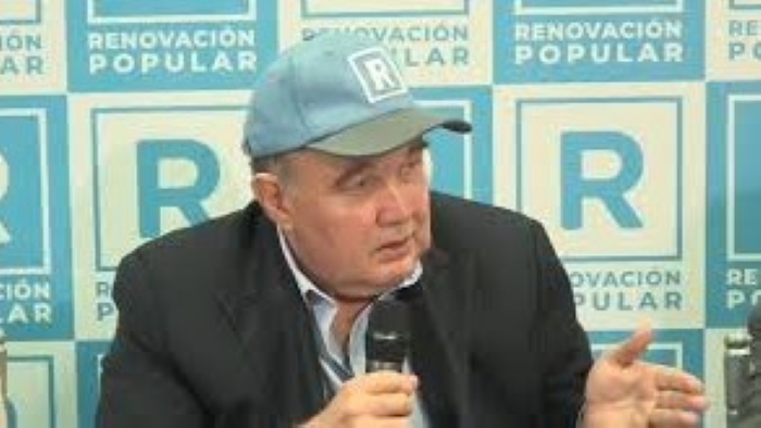 LÓPEZ ALIAGA: Pide no votar por la “izquierda radical” y tampoco en blanco ni viciado