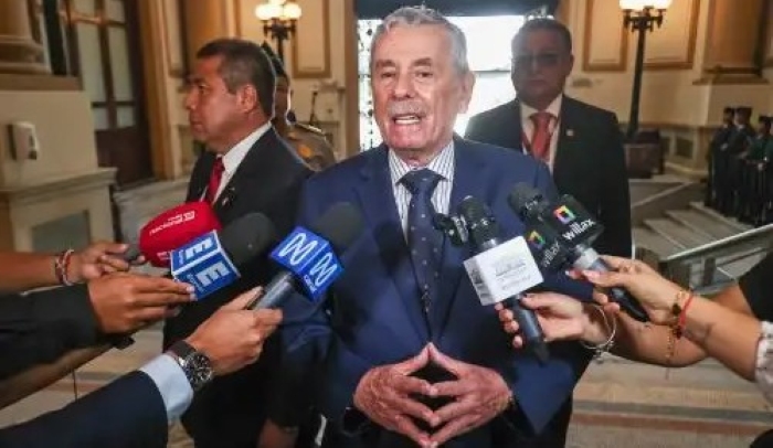 ROSPIGLOSI: Descarta aumento presupuestal y bonos para parlamentarios