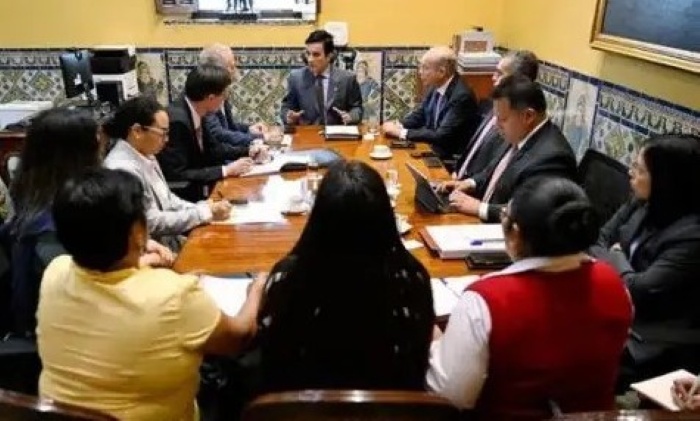 CANCILLERÍA: Convocó a embajador ruso por situación de peruanos retenidos