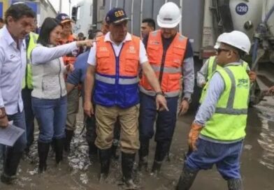FUJIMORI: Anuncia reestructuración de Sedapal tras desborde de desagüe en Villa El Salvador por llovizna FUJIMORI: Anuncia reestructuración de Sedapal tras desborde de desagüe en Villa El Salvador por llovizna