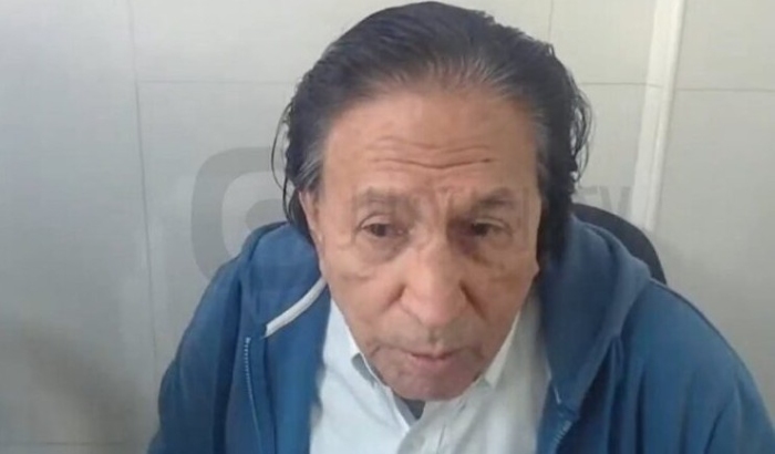 TOLEDO: Le pide a Fujimori gracia presidencial porque no quiere «morir en la cárcel» TOLEDO: Le pide a Fujimori gracia presidencial porque no quiere «morir en la cárcel»