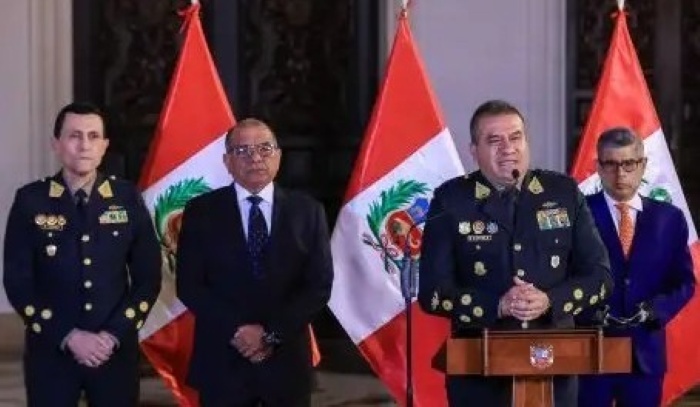 ARRIOLA: «Me voy con la conciencia tranquila», afirmó tras ser relevado como jefe de la PNP