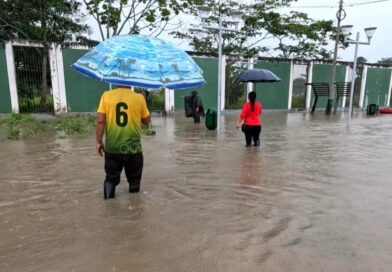 SAN MARTÍN: Lluvias intensas inundan casas y calles