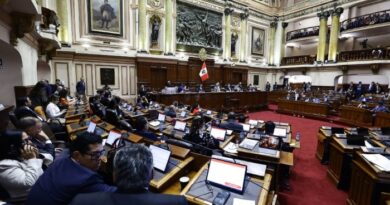 DENUNCIA: Diputados y senadores contrataron en sus despachos a aportantes de sus campañas