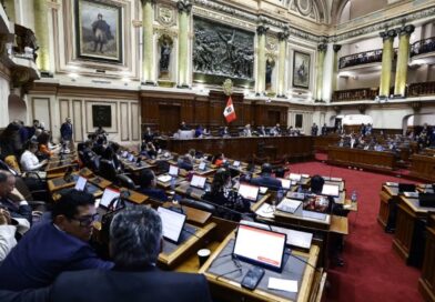 DENUNCIA: Diputados y senadores contrataron en sus despachos a aportantes de sus campañas