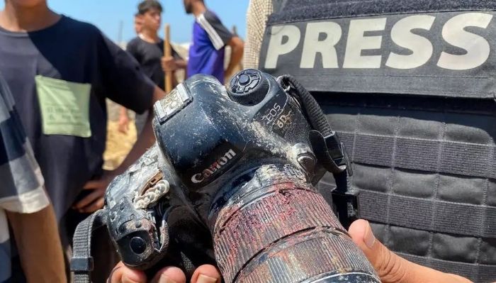 EEUU: Frenan ley que limita visa a estudiantes y periodistas