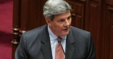 RAFAEL REY: Presentó su renuncia a la cartera del MTC «por razones de salud»