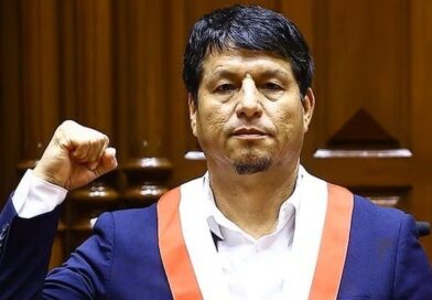 ETICA: Recomienda suspender a congresista de JPP, Pérez Mallqui, por agresión física a su pareja