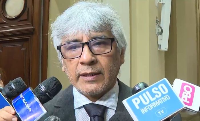 SENADOR GAVIDIA: Oficializó salida de Partido del Buen Gobierno